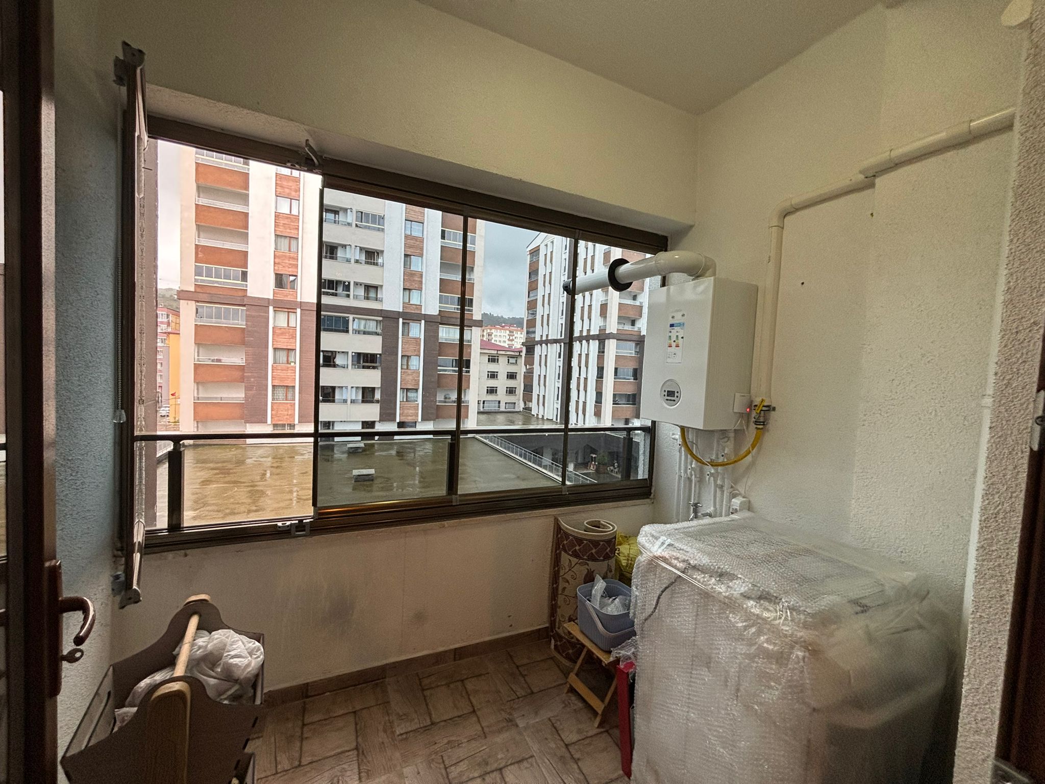 MABEL GAYRİMENKUL/ÇARŞI MERKEZİ TOKİ'DE 3+1 DOĞALGAZLI DAİRE